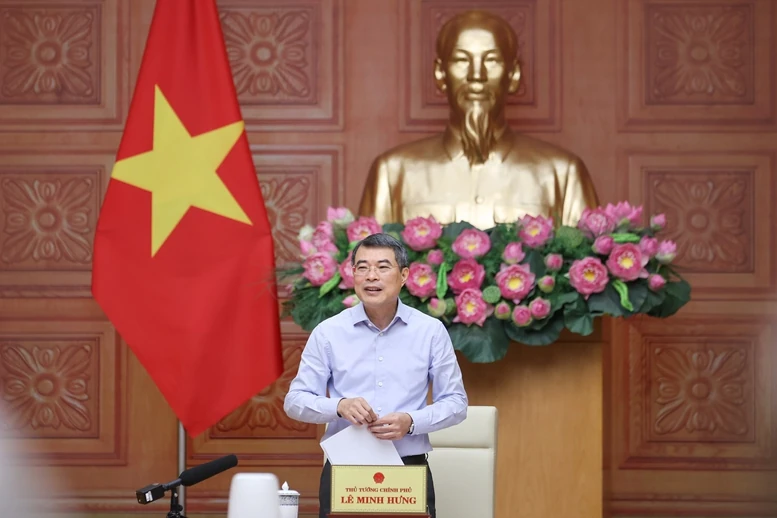 Quyết liệt cắt giảm thủ tục hành chính, phát triển toàn diện ngành văn hóa, thể thao và du lịch