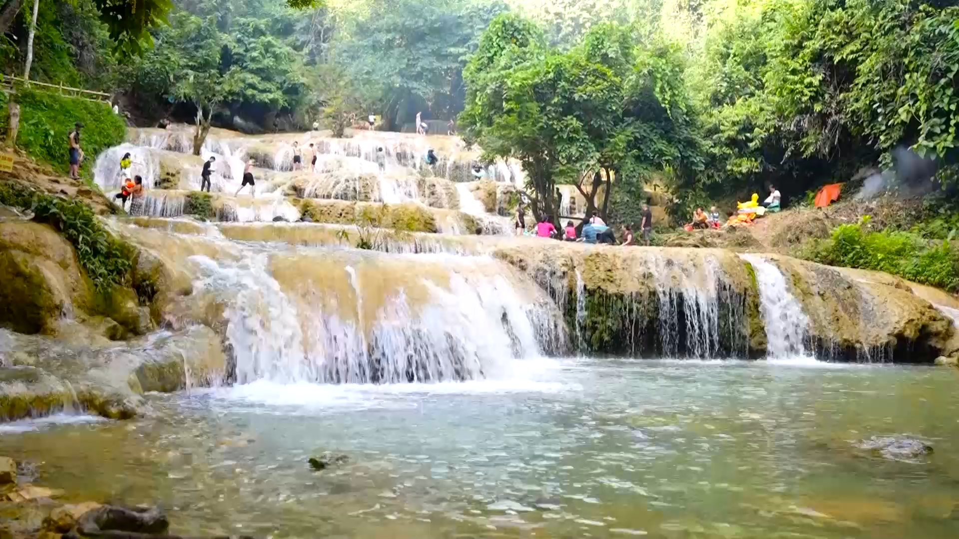 Thạch Quảng khởi động mùa du lịch thác Mây