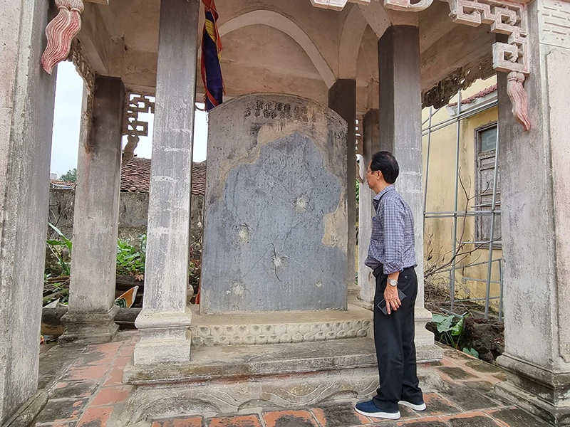 LUI VỀ ĐẤT TRẠI