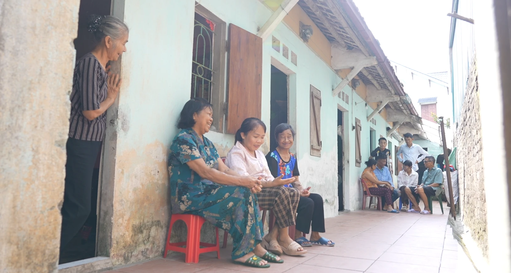 “Xóm chạy thận”: Nơi những nụ cười vượt lên số phận