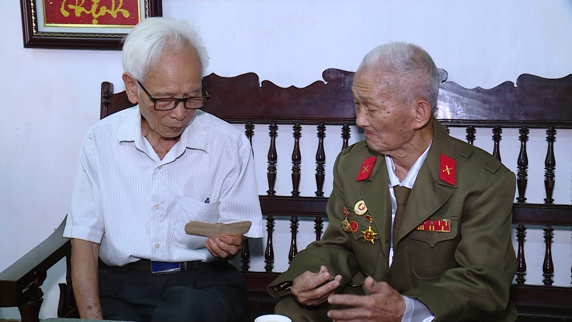 Sáng mãi “Huy hiệu chiến sĩ Điện Biên Phủ”