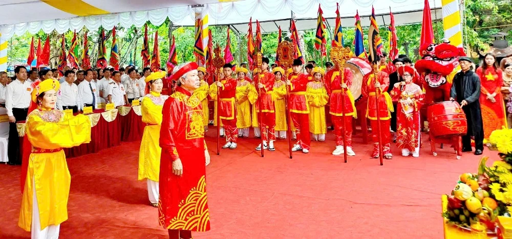 Đa dạng các hoạt động văn hóa, thể thao trong Lễ hội Phủ Nhì
