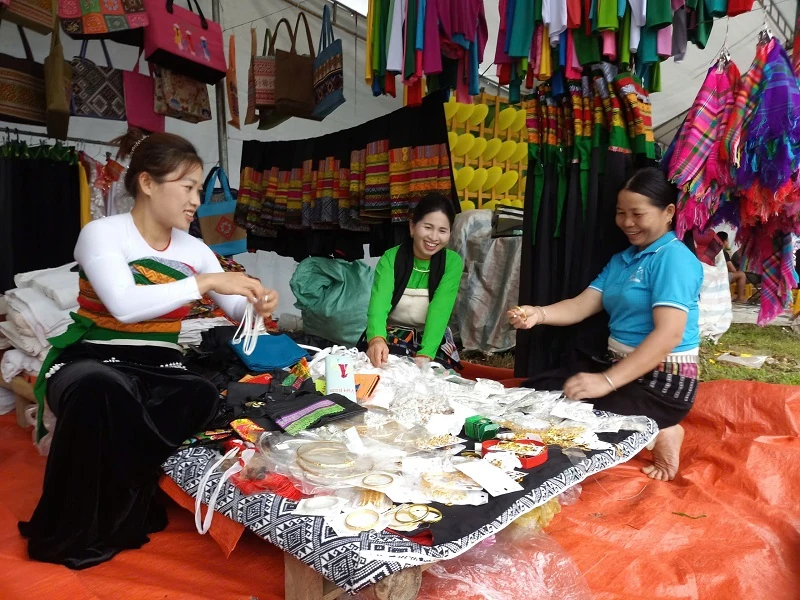 Linh Sơn mùa hội