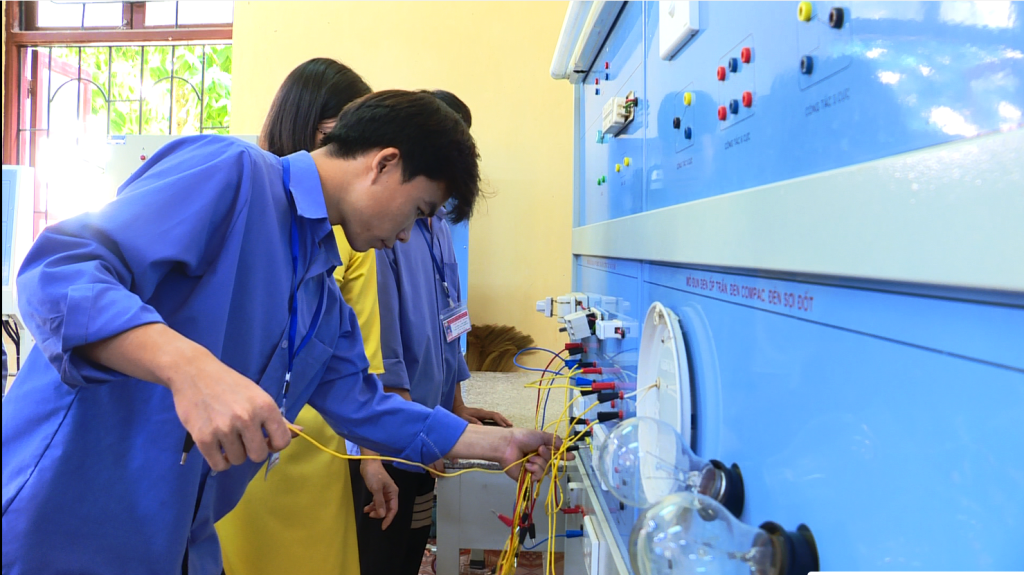 Học nghề sau tốt nghiệp THCS - hướng đi được nhiều học sinh lựa chọn