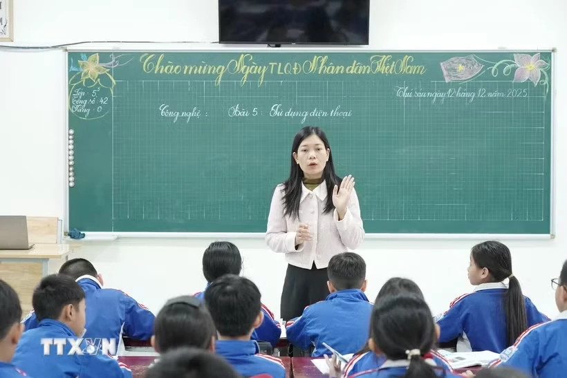 Mở rộng đối tượng được học nghiệp vụ sư phạm để trở thành giáo viên