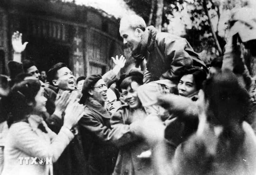 Tiếp thêm động lực cho toàn Đảng, toàn dân trên hành trình đổi mới
