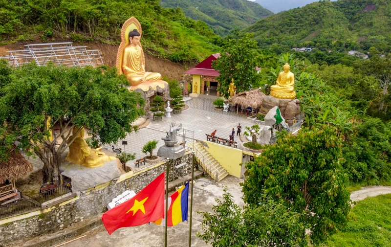Chùa Tén Tằn - điểm tựa tâm linh giữa đại ngàn biên viễn xứ Thanh