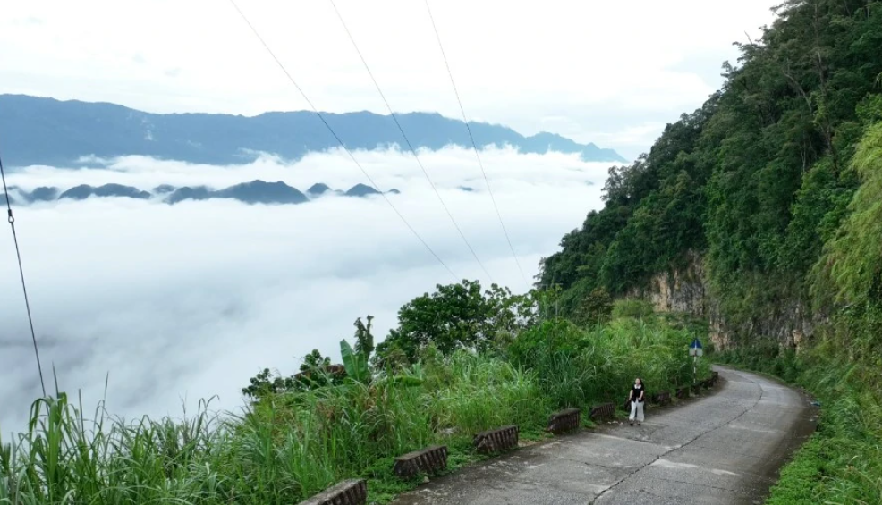 [Thanh Hóa xưa và nay] Có một Son Bá Mười đẹp nguyên sơ giữa mây ngàn hùng vĩ xứ Thanh