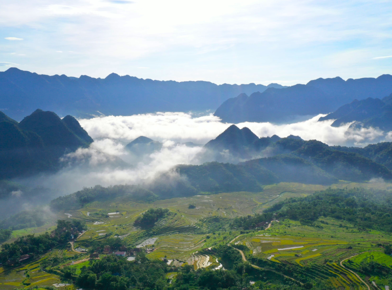 [Thanh Hóa xưa và nay] Có một Son Bá Mười đẹp nguyên sơ giữa mây ngàn hùng vĩ xứ Thanh