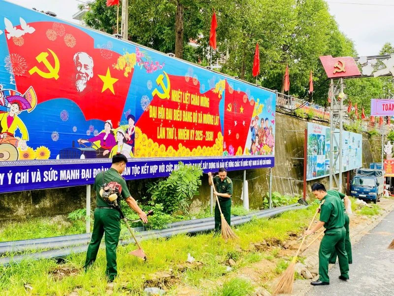 Mường Lát ra quân hưởng ứng phong trào chung tay bảo vệ môi trường