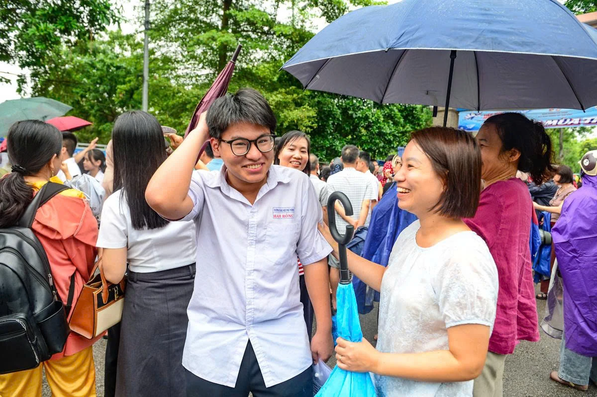 ​Tôi, người học trò của ba thập kỷ trước thử sức với đề thi Ngữ văn của 2k8