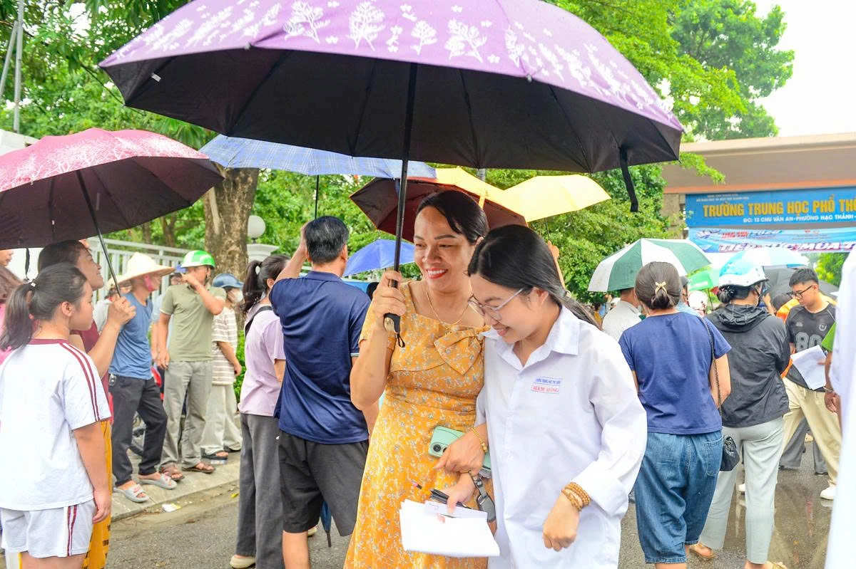 ​Tôi, người học trò của ba thập kỷ trước thử sức với đề thi Ngữ văn của 2k8