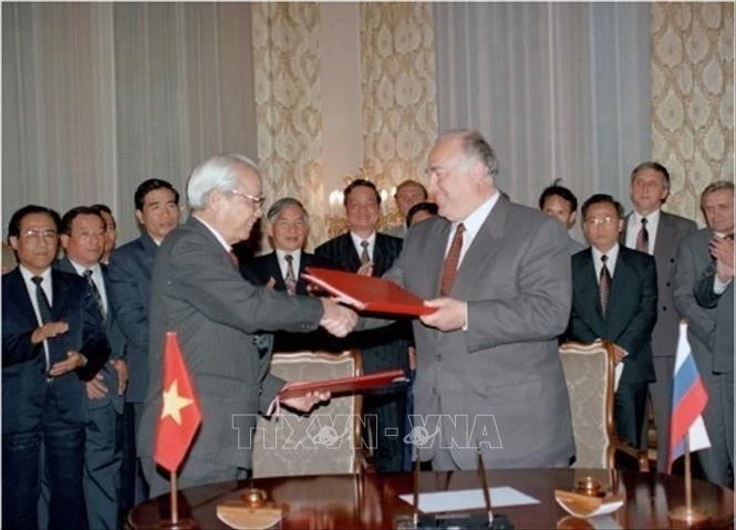 Ngày này năm xưa (16/6): Trung đội dân quân gái xã Hoa Lộc bắn rơi 1 máy bay phản lực A4 của Mỹ