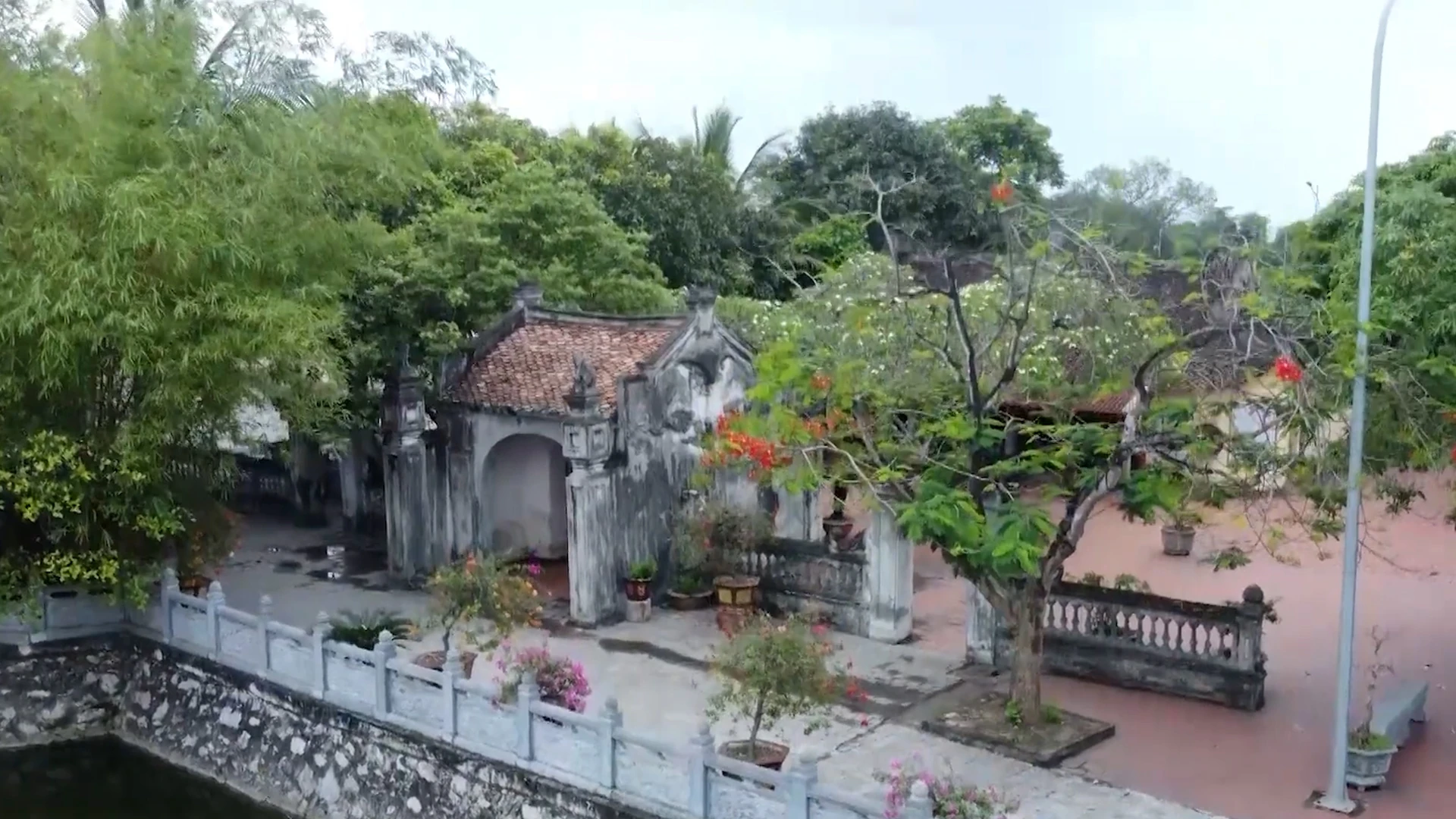 [Thanh Hóa xưa và nay] Ngôi đền cổ nơi vùng biển Hải Tiến