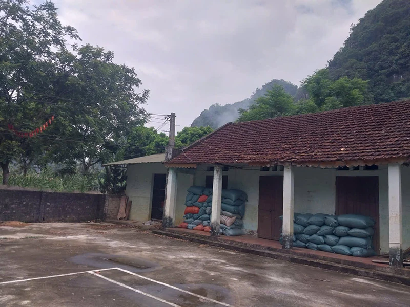 Phía sau cánh cửa tạm lánh (Bài 2): Khi “vùng an toàn” khép lại