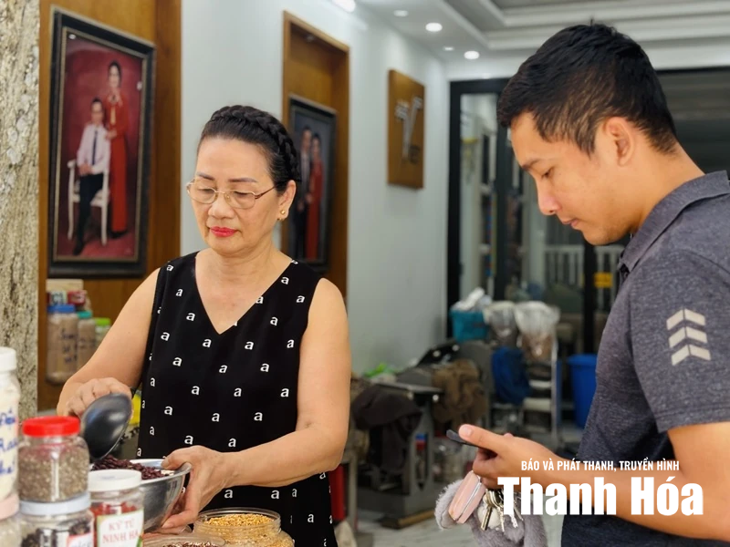 Chuyện nghề... vọng giữa phố đông (Bài 3): Nghề xưa tìm hướng đi mới