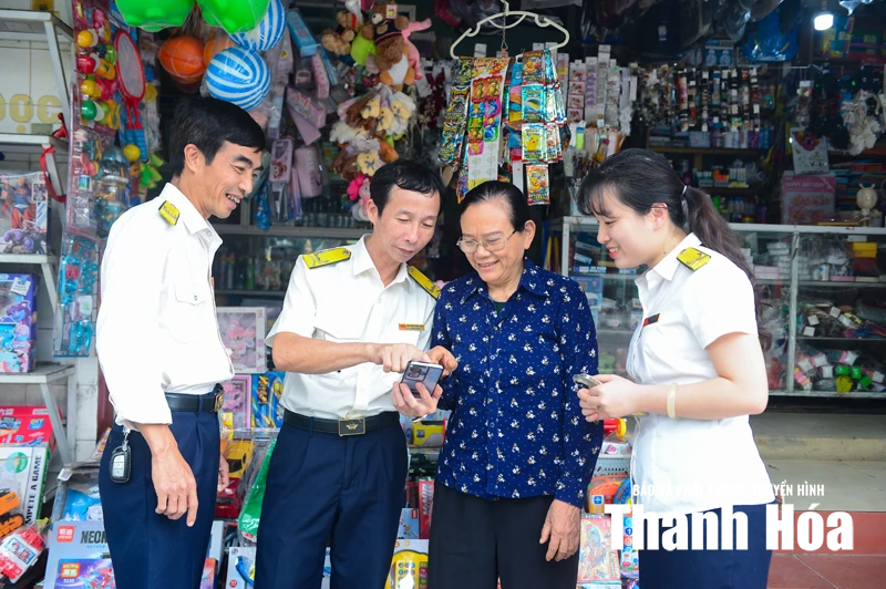 Đồng hành cùng hộ kinh doanh triển khai chính sách thuế mới
