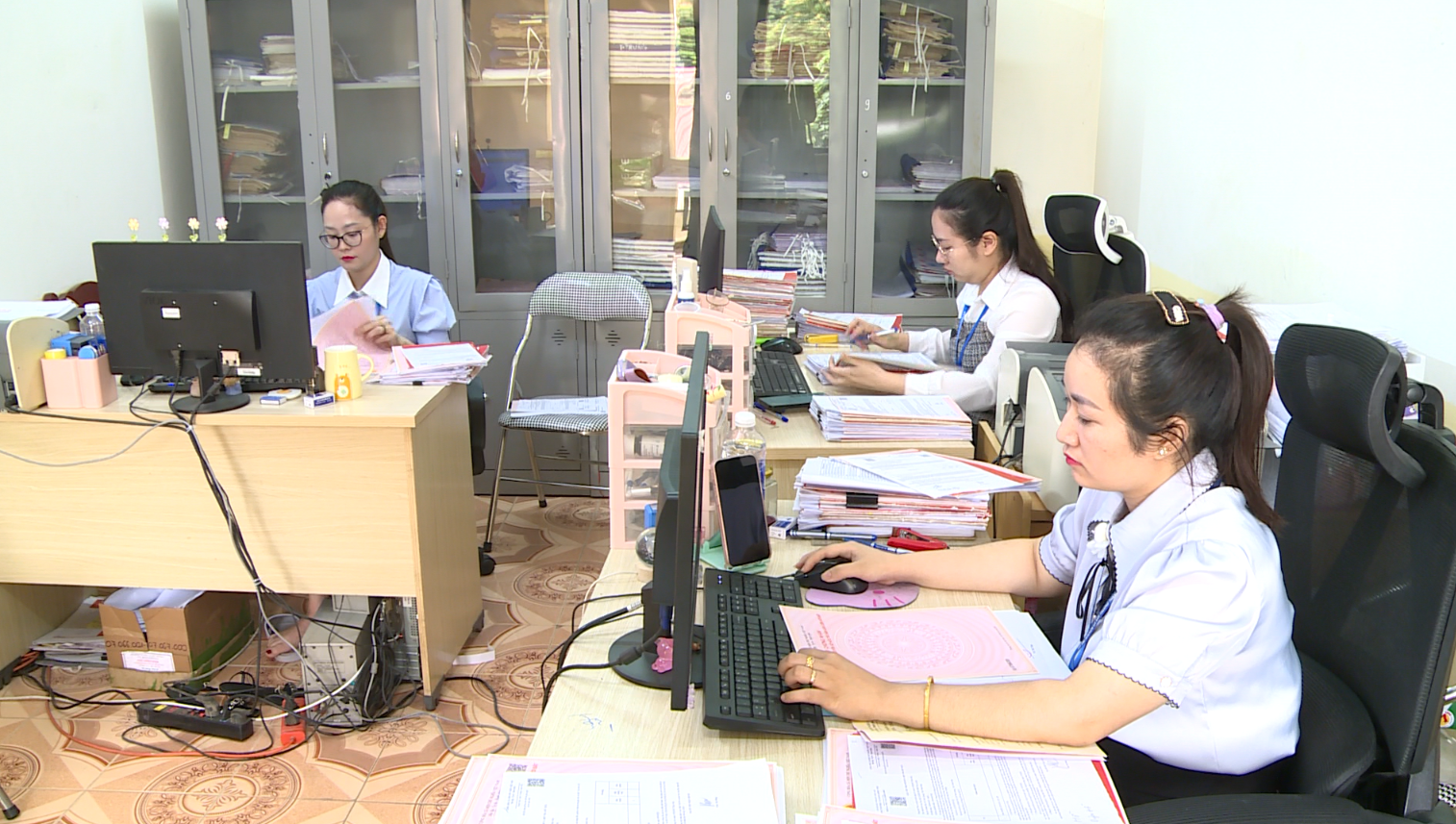 Từ hồ sơ giấy đến dữ liệu số: Cuộc tăng tốc về đích năm 2026