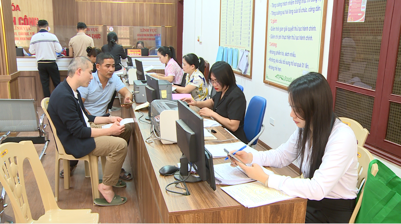 Từ hồ sơ giấy đến dữ liệu số: Cuộc tăng tốc về đích năm 2026