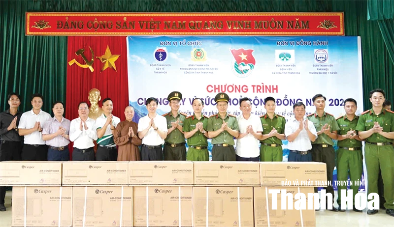 Bám dân, bám địa bàn, bảo vệ an ninh từ sớm, từ xa