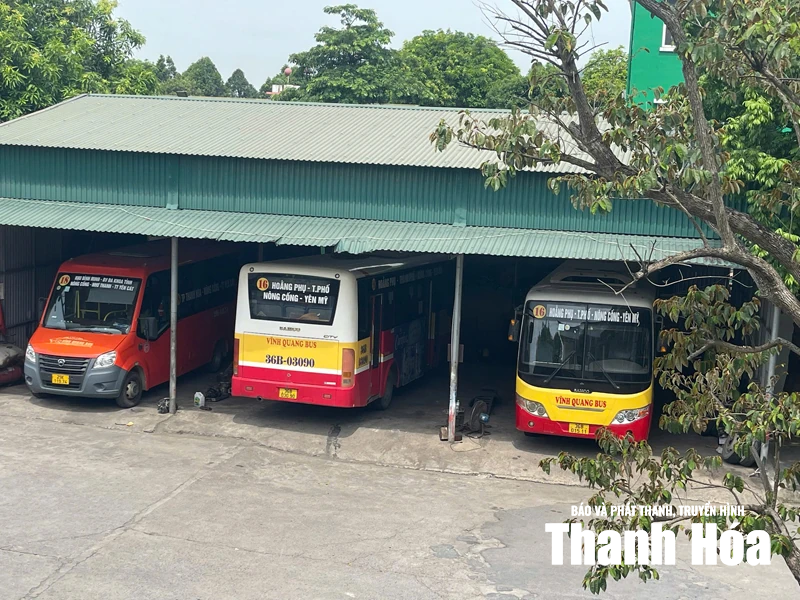 Xe buýt ơi! (Bài 2): Dưới mái nhà chờ... xe buýt