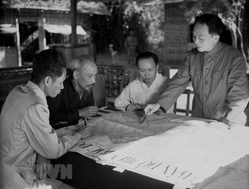 Ngày này năm xưa (30/7): Bác Hồ căn dặn “Xin chỉ thị trước khi làm, gửi báo cáo khi làm xong”