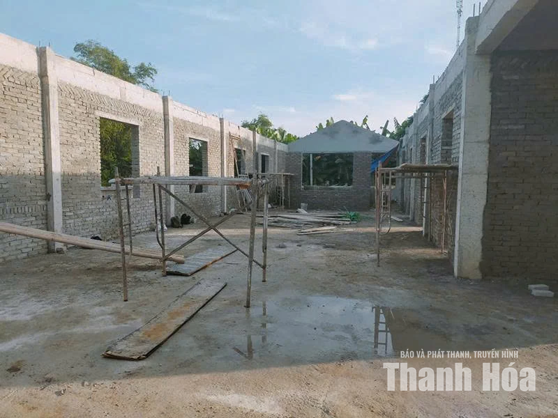 Trường học thêm “áo mới”