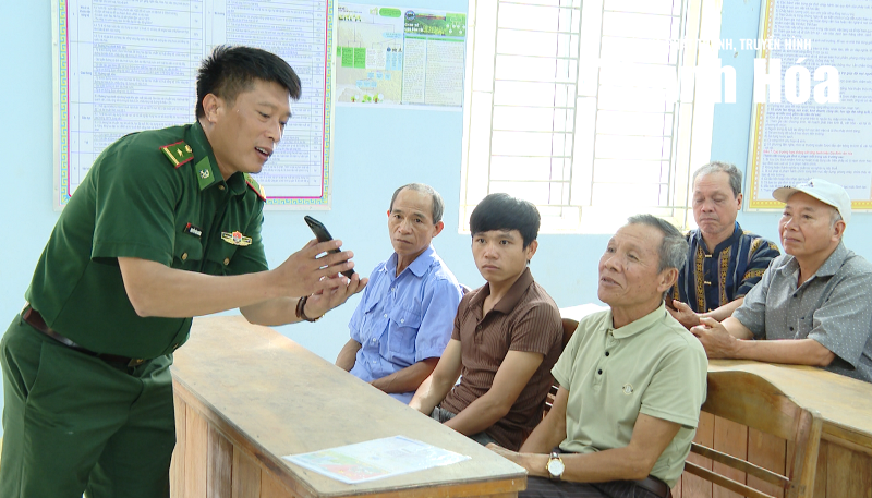 “Cầm tay chỉ việc” đưa kỹ năng số đến người dân vùng biên