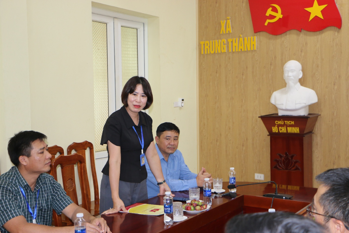 TSHPCo trao hỗ trợ hệ thống đèn năng lượng mặt trời chiếu sáng công cộng tại xã Trung Thành