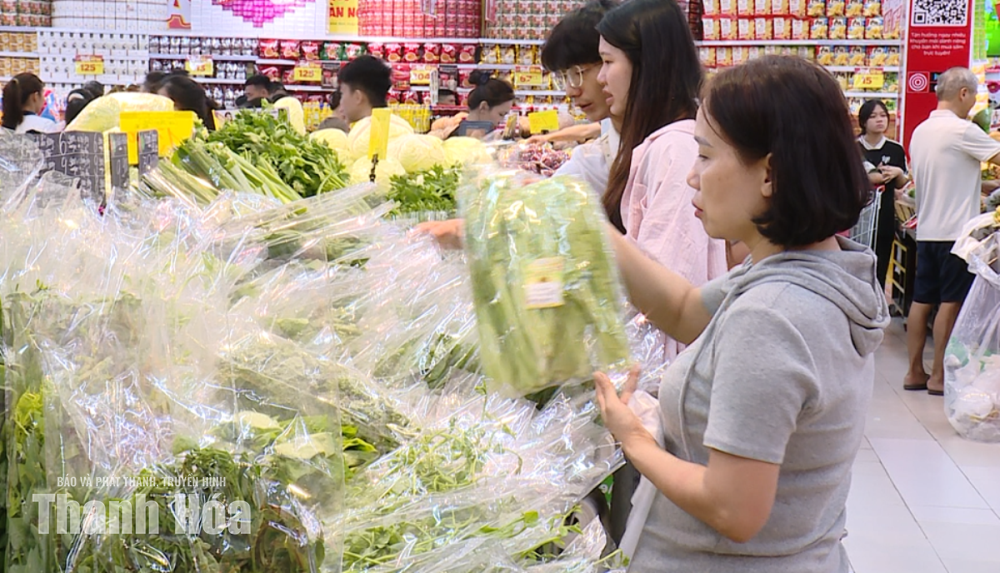 Bài toán tài chính cá nhân trước làn sóng tăng giá hàng hóa