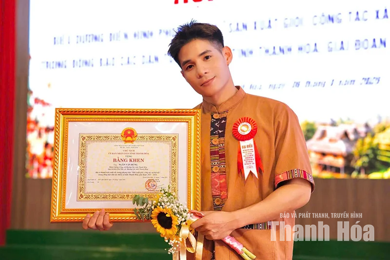 Hành động - Cách người trẻ nói lời yêu nước