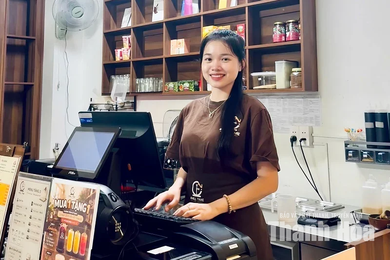 Khi quán cà phê trở thành “văn phòng, thư viện thứ hai”