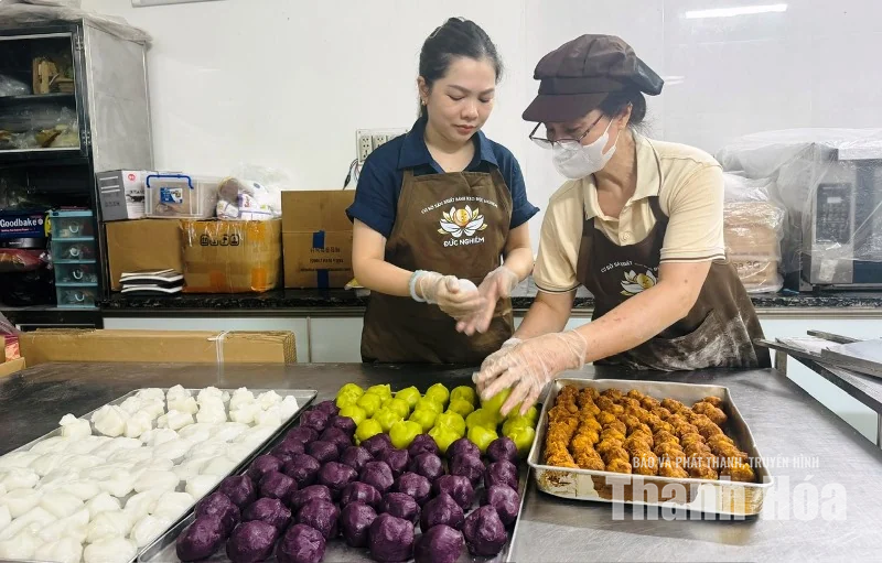 Bánh trung thu truyền thống “bắt trend” thị trường