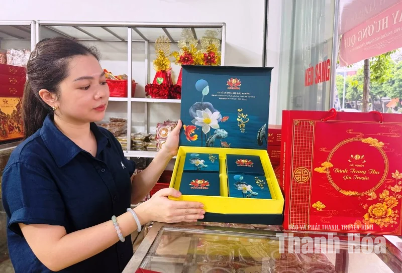 Bánh trung thu truyền thống “bắt trend” thị trường