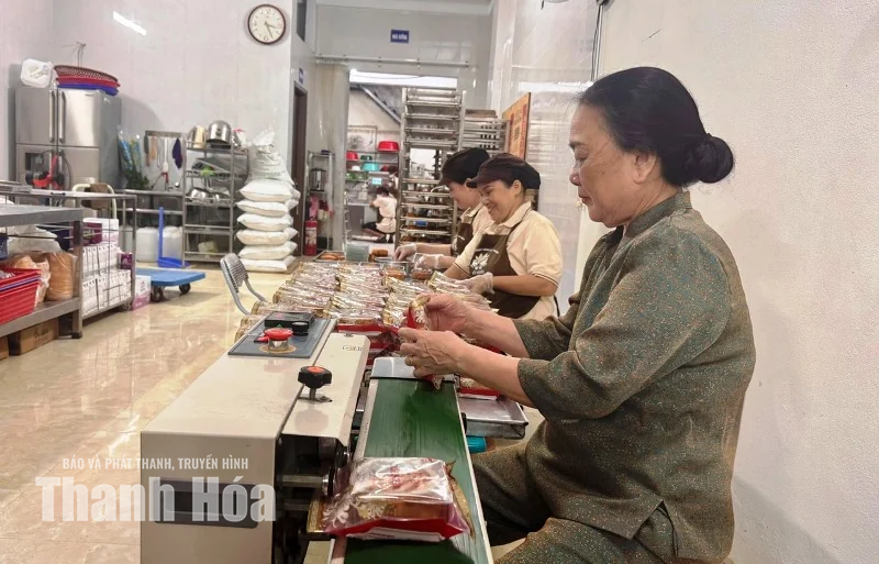 Bánh trung thu truyền thống “bắt trend” thị trường