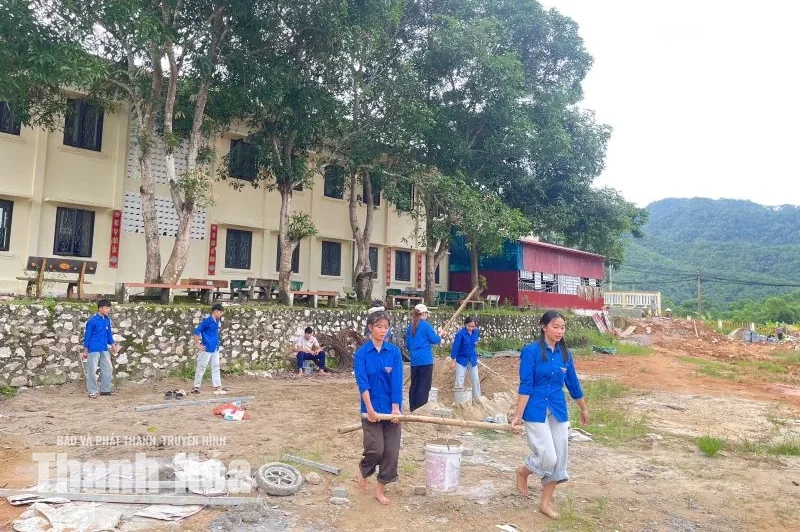 Đồng hành cùng học sinh khó khăn vào năm học mới
