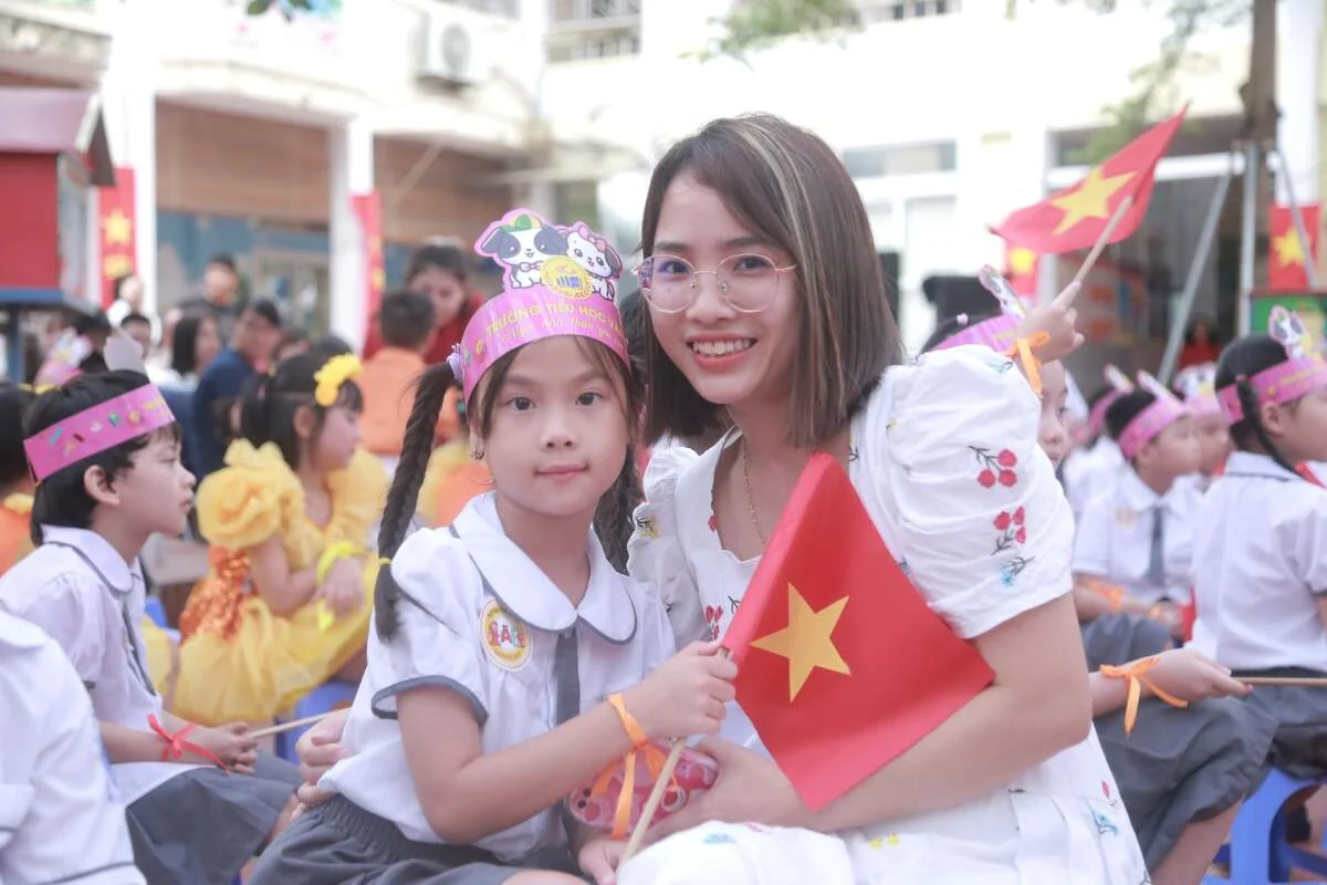 Ngày này năm xưa (5/9): Ngày hội toàn dân đưa trẻ đến trường