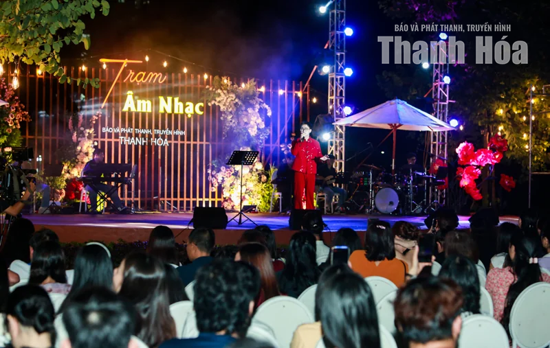 “Cả một trời thương nhớ - Nối dài những mùa yêu thương