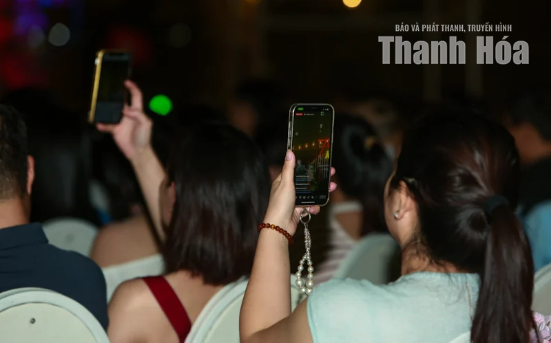 “Cả một trời thương nhớ - Nối dài những mùa yêu thương