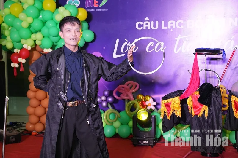 Mang Trung thu ấm áp đến với bệnh nhi