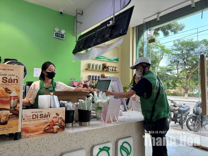 Thói quen shipper và sự “lệ thuộc”