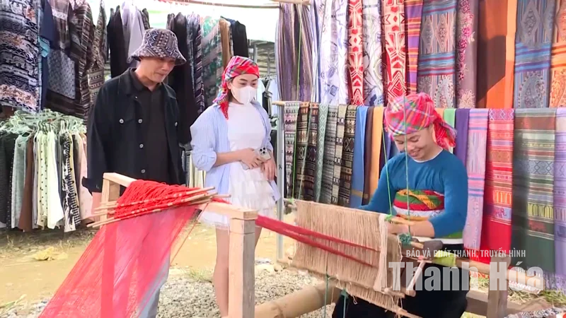 [Thanh Hóa xưa và nay] Dấu xưa trong phiên chợ vùng cao