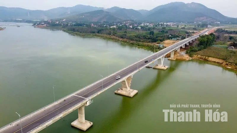 [Thanh Hóa xưa và nay] Nhịp nối dài nhất trên dòng sông Mã
