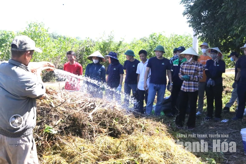 Cùng nông dân xây dựng sinh kế thích ứng với biến đổi khí hậu