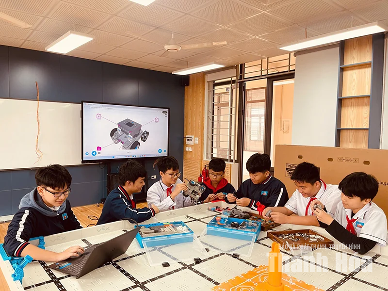 Học tiếng Anh tích hợp STEM:&nbsp;Cơ hội và thách thức