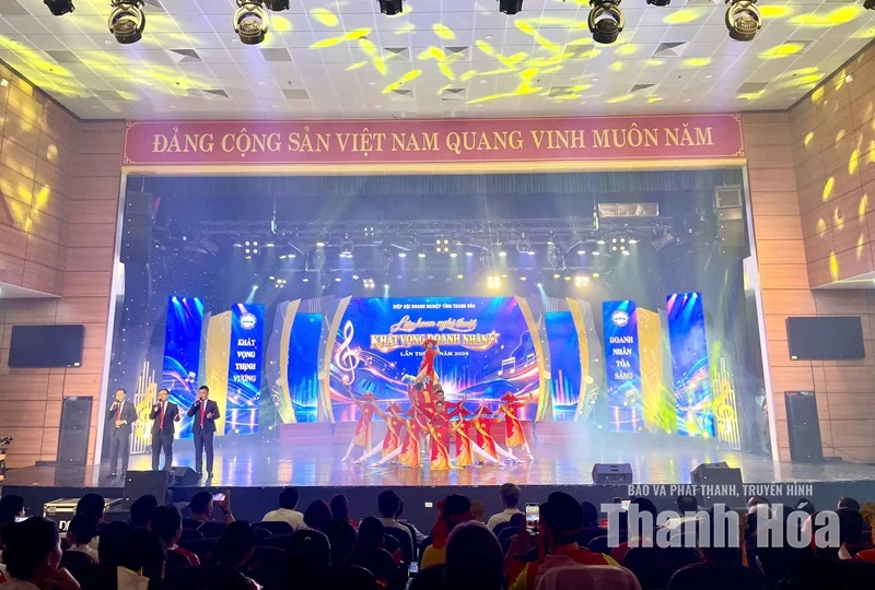 Khi những giai điệu chạm vào đời sống