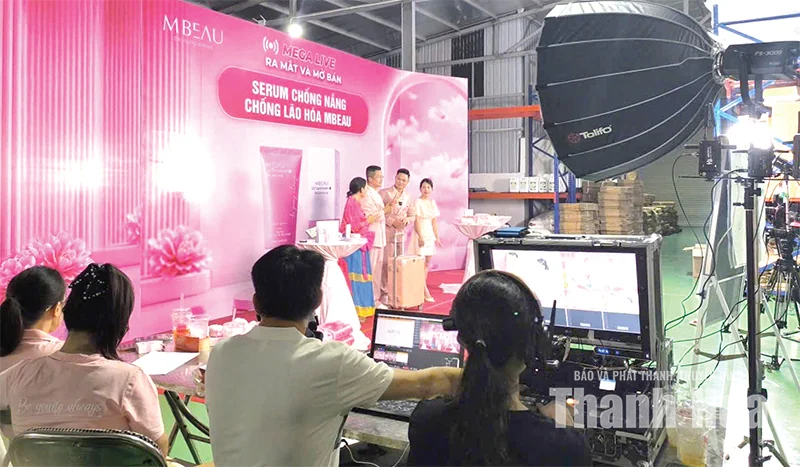 Tiếp sức để phụ nữ tự tin vào kinh tế số