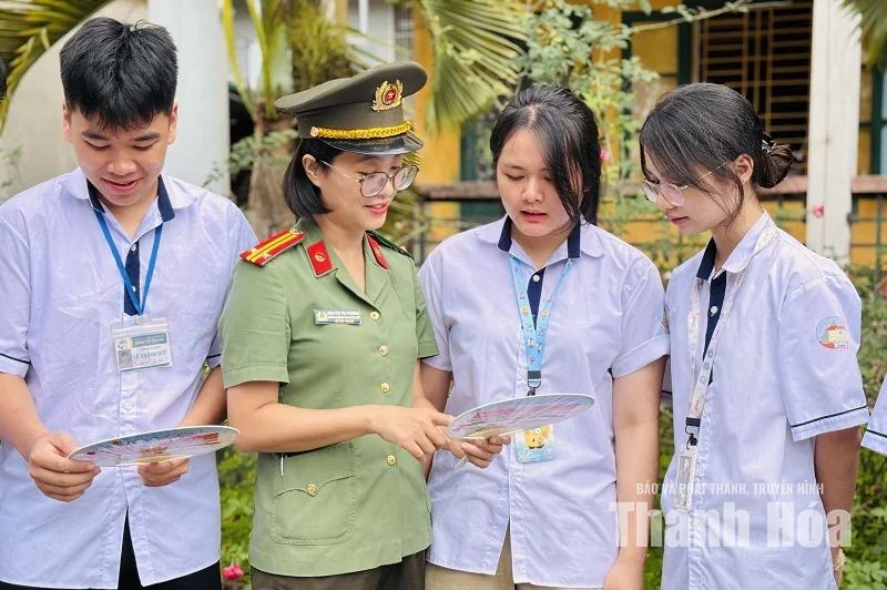 Phụ nữ lực lượng vũ trang Thanh Hóa - Xây dựng hệ giá trị mới (Bài cuối): Muôn hoa thắm sắc