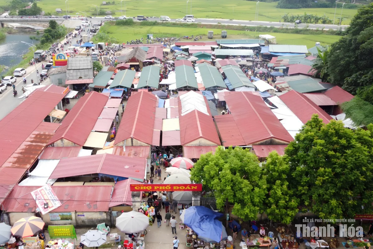 [E-Magazine] Chợ phiên phố núi