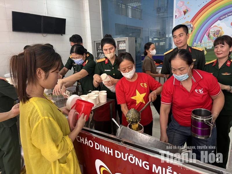 Những người nhóm lửa yêu thương